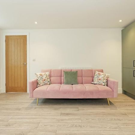 Stylish Beach Front Retreat 2 Bedrooms Herne Bay Eksteriør billede