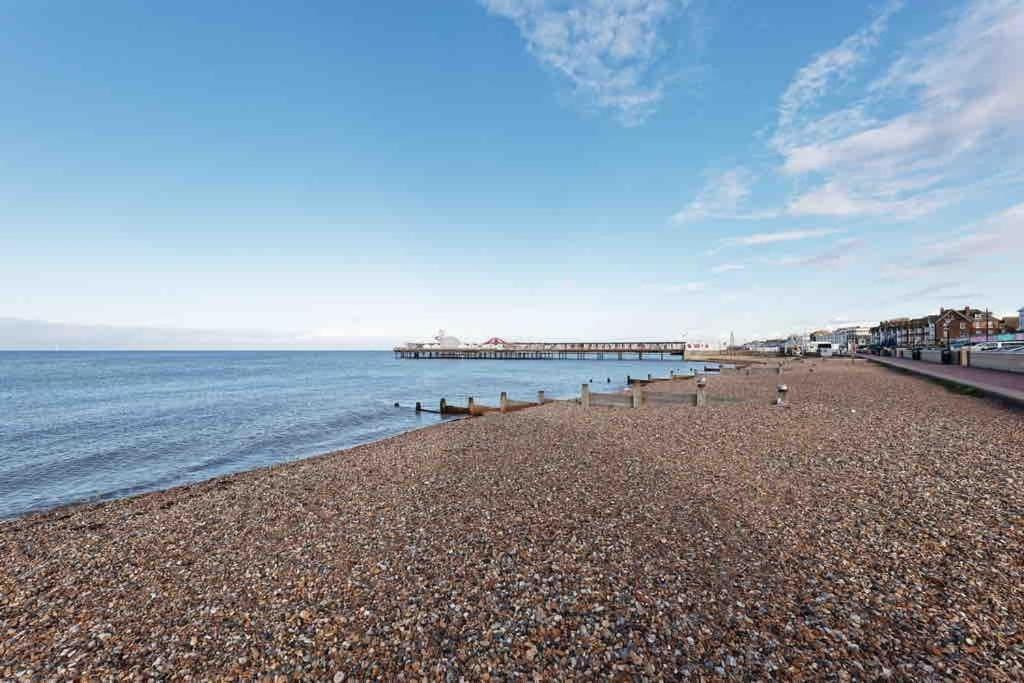 Stylish Beach Front Retreat 2 Bedrooms Herne Bay Eksteriør billede