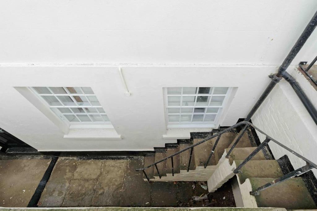 Stylish Beach Front Retreat 2 Bedrooms Herne Bay Eksteriør billede